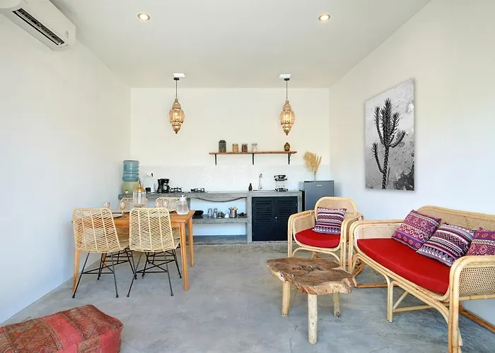 Villa Nina - *